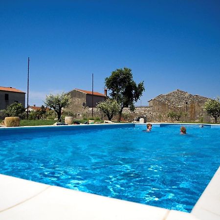 Marceta - Apartments & Rooms With Swimming Pool Fažana Exterior foto