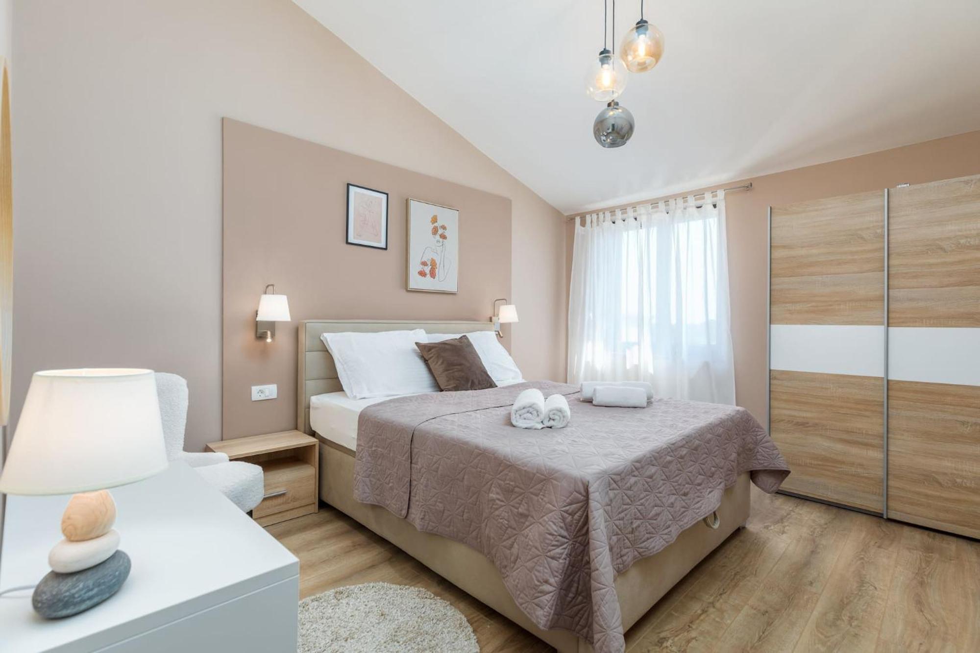 Marceta - Apartments & Rooms With Swimming Pool Fažana Exterior foto