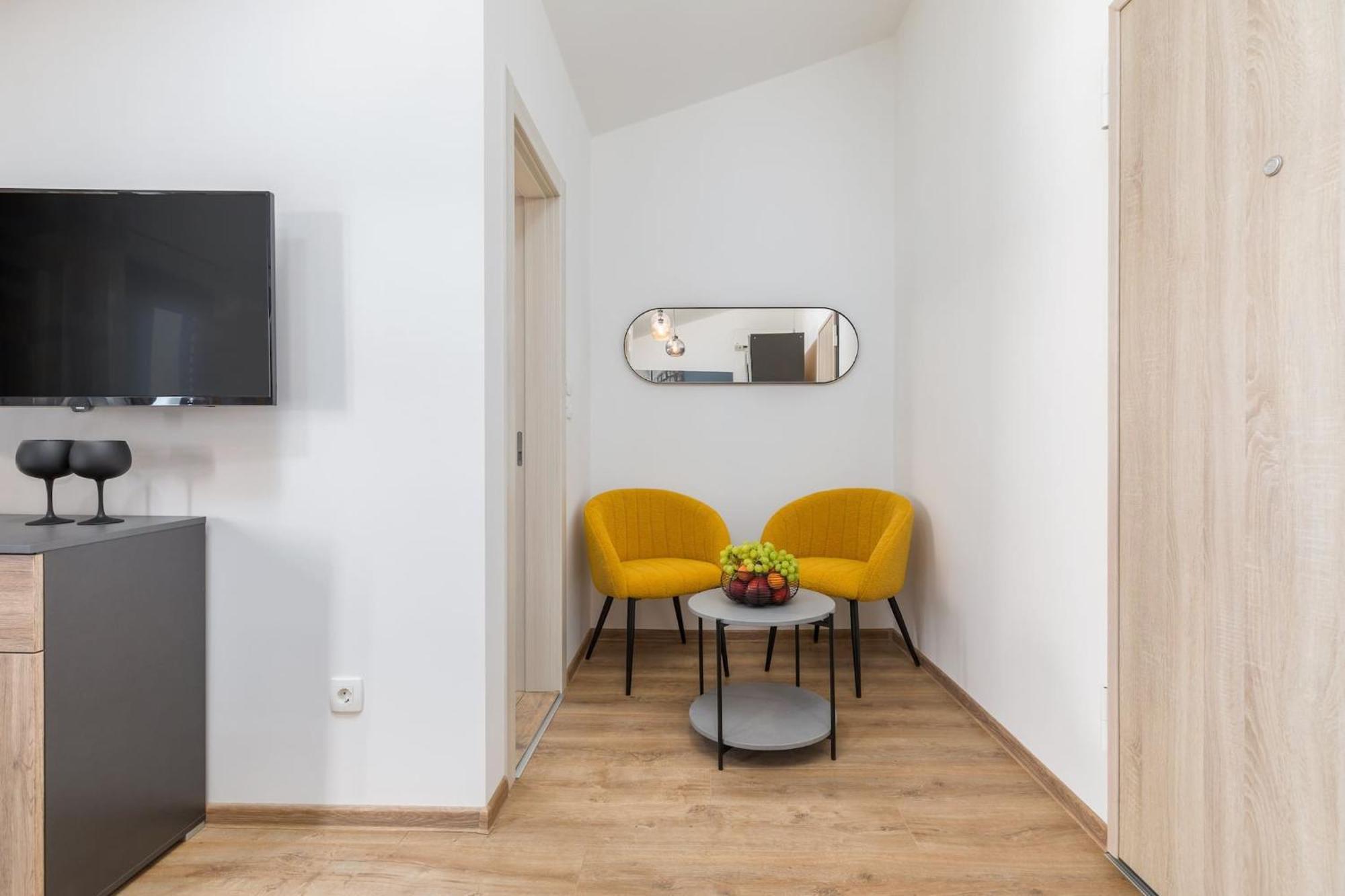 Marceta - Apartments & Rooms With Swimming Pool Fažana Exterior foto