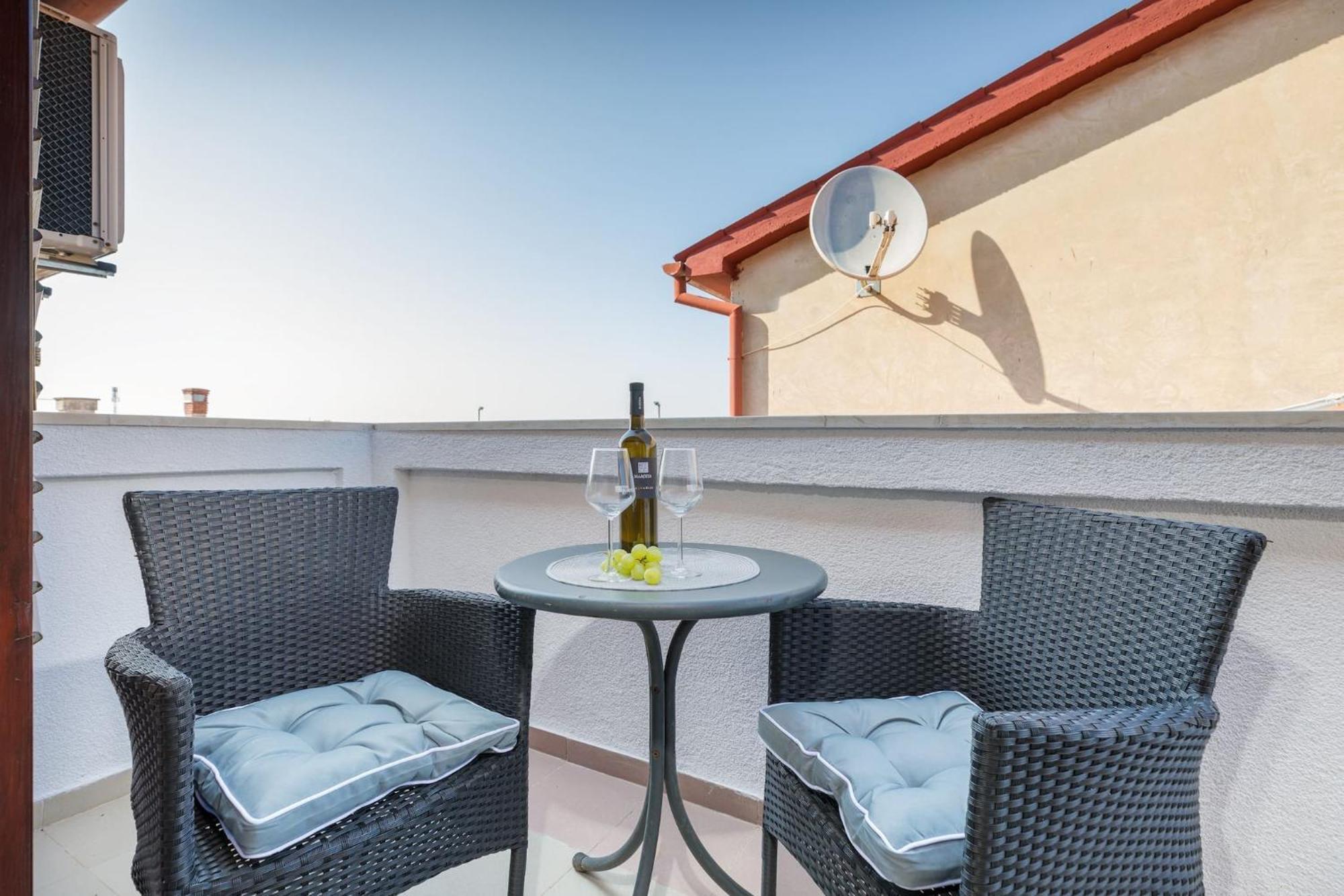 Marceta - Apartments & Rooms With Swimming Pool Fažana Exterior foto